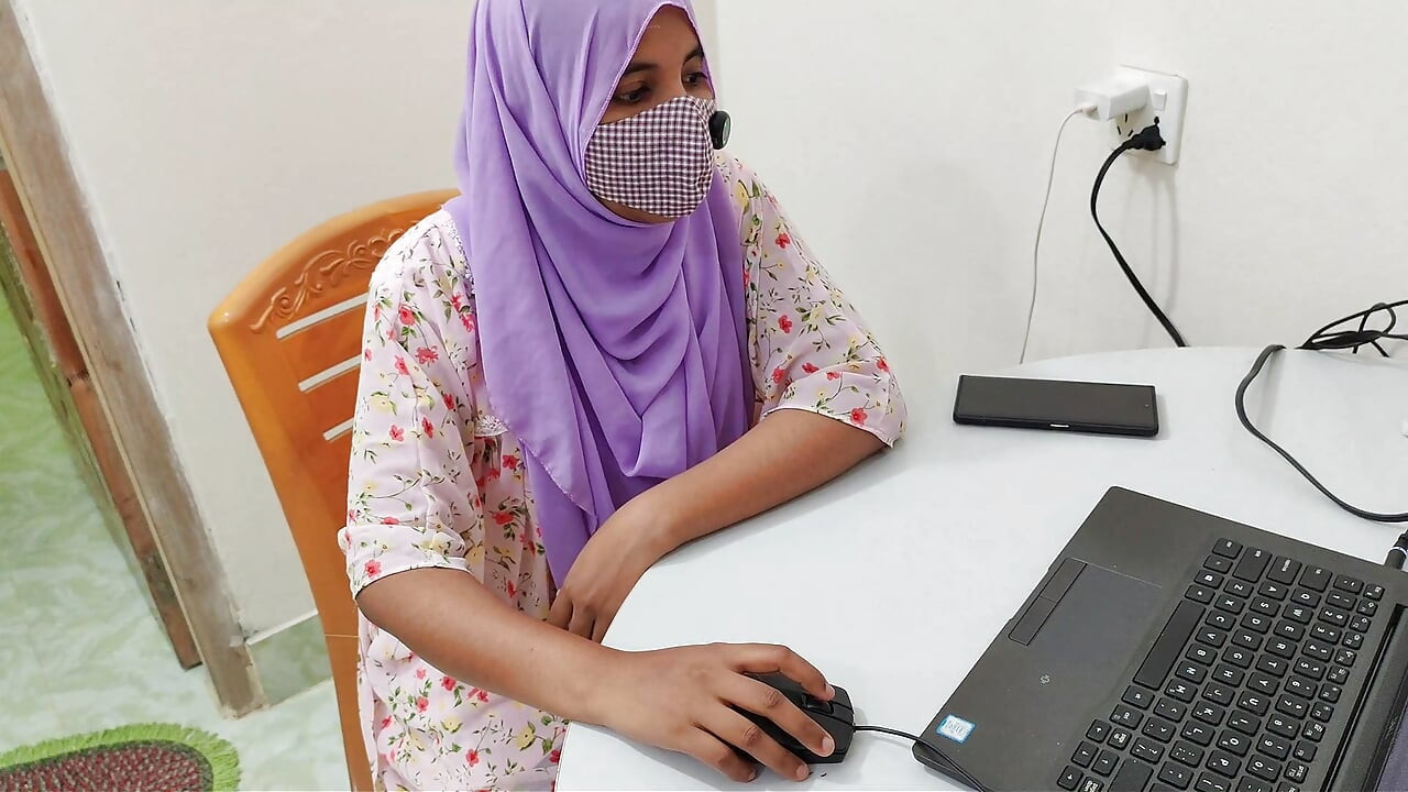 Indian hijabi bhabhi Promotion fuck from office boss Desi xxx