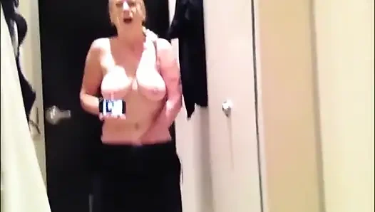 Soyunma odası boşalma eğlencesi