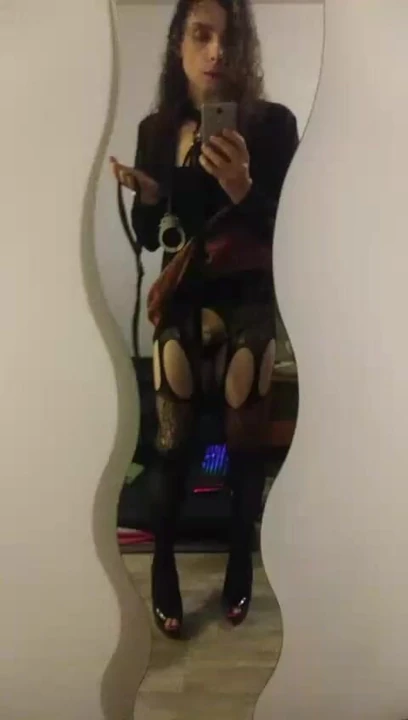 Французский сисси собирался выйти на улицу