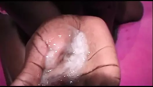 Ağızlar ateşli ve yarağın tadını çıkarmaya ve boşalmaya hevesli - 3