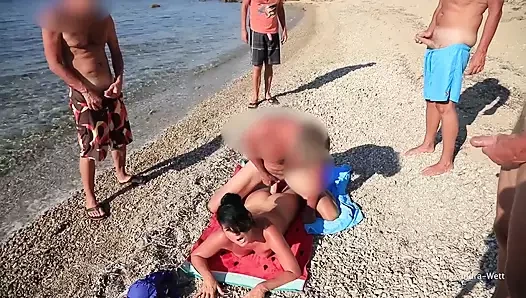 Şimdiye kadar gördüğün en sıcak ve en heyecan verici 20 cumshot