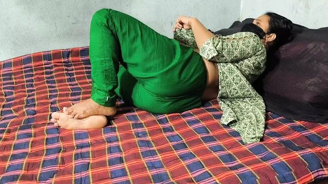 Секс-видео моей большой сестры с быстрой задницей