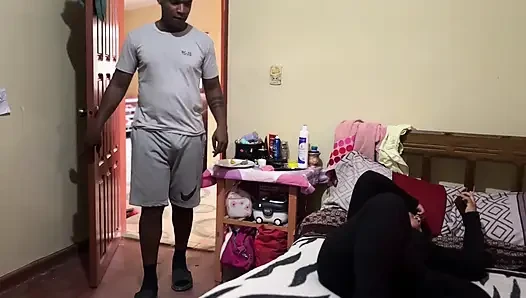 THE BOLIVIAN BIG ASS LADY CHARGES ME RENT WITH SEX