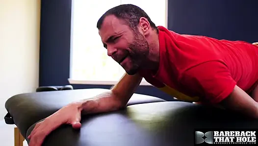 Prezervatifsizbu delik sarışın Sherman Maus Dusty Williams'a prezervatifsiz çakıyor