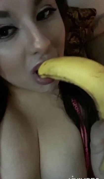 Bbw latina bayan madii verir sultry banana oral seks