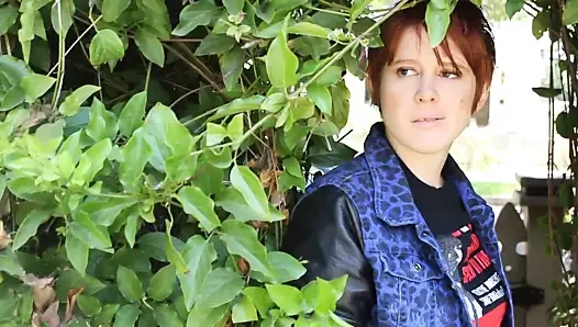 Dik babes var lezbiyen üçlü yalamak oturum içinde yatak