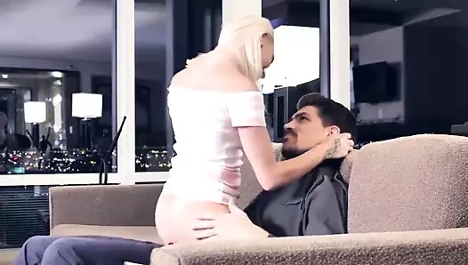 Adım anne büyük çük geç gece viski çük sikme ile ganimet ca