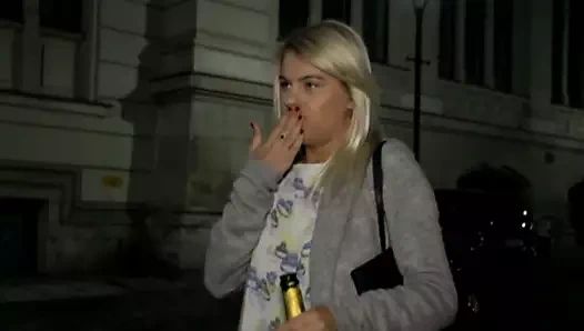 Jasmine Rouge'u işiyor - bölüm 1