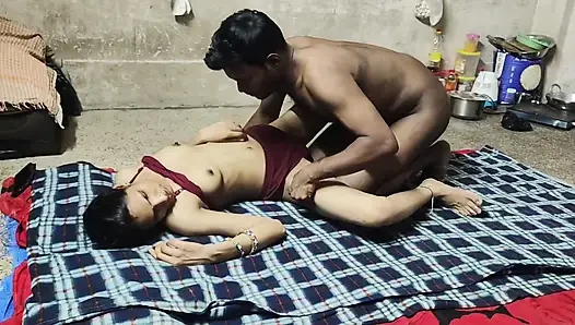Garam bur ki chudai clear hindi awaaz me