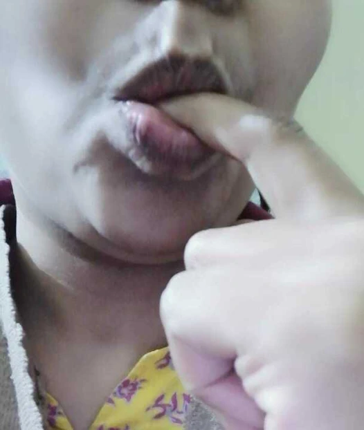 Kirli telugu sesi. sangeeta bhabi o kadar ateşli ki, ateşli bir sert horozu olan herkes tarafından sikilmek istiyor.