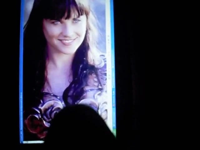 Xena lucy lawless fotoğrafta boşalıyor