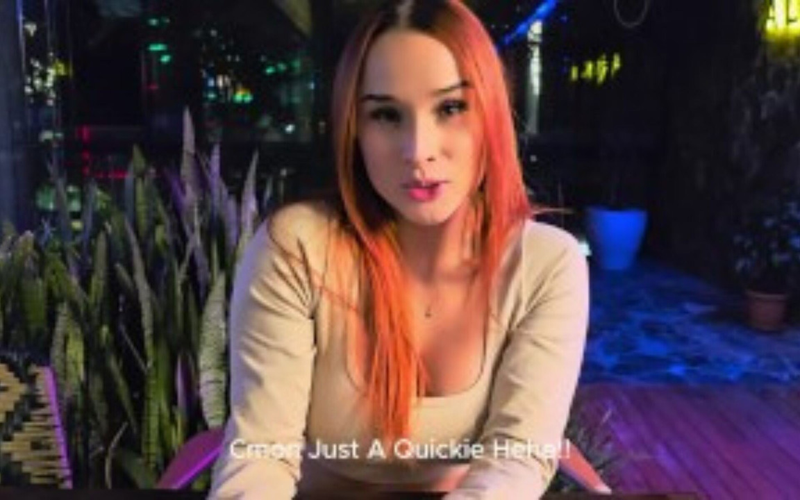 Genç Kolombiyalı Kadın, Bir Restoranın Banyosunda Bir Yabancıyla Halka Açık Seks Yapıyor! - Abella Olsen