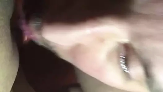 Latina cums birden çok kez üzerinde benim yüz ve horoz