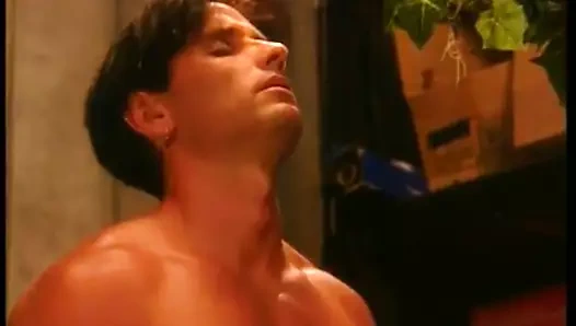 Açgözler metresi için bahçe işi