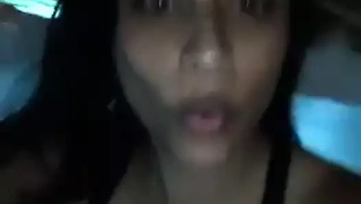 Lilly singh sıcak küvet