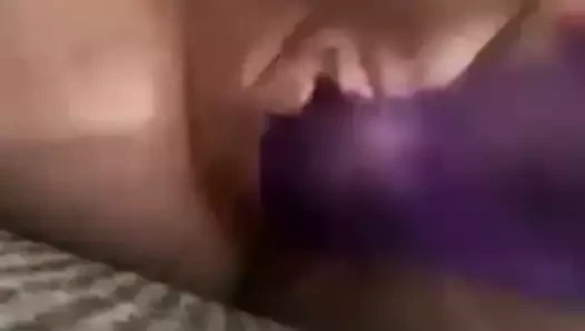 laura dayak yukarı ona KEDİ