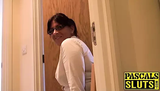 Çok güzel bebek hoşlanır anal sikme ve verir rimjob için maledom