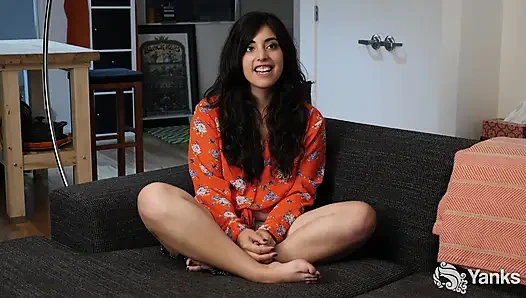 Catalina Rene'in bacak sallayarak orgazmları