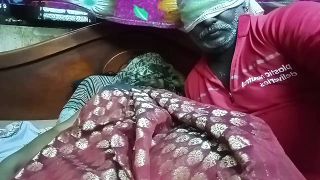 Video of Aunty and Delivery Boy Excited for Rain
