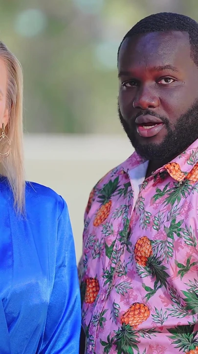 Meme ibadeti!! Sadie Rose güzel göğüslerine tapıyor!!