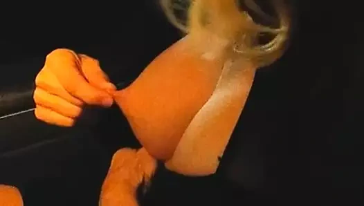 Olgun büyük memeli bich