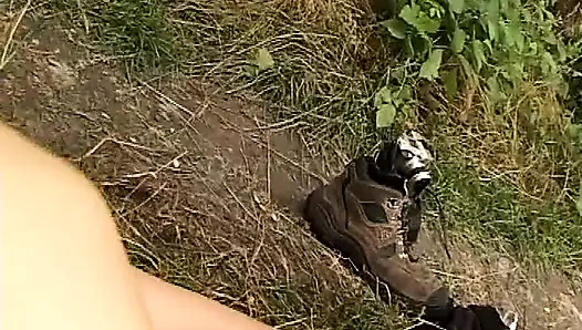 Sürtük karısını açık havada bir çalışanı sikiyor