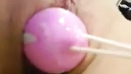 boşalmak tüm üzerinde ona oyuncak