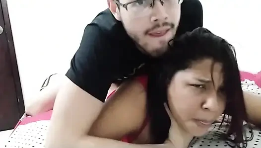 İzinsiz dizüstü bilgisayarımı tuttuğu için süper sert üvey kız kardeşime verdiğim harika sikiş (kırmızılı tam video).