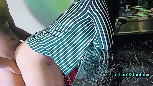 Sıcak ve seksi yenge becerdin içinde mutfak ile ona dever ile clear audio