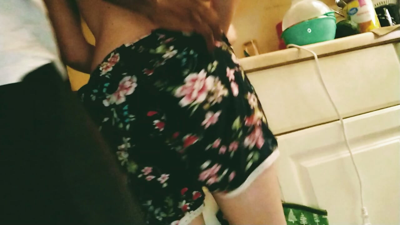 Wife gets pounded in kitchen