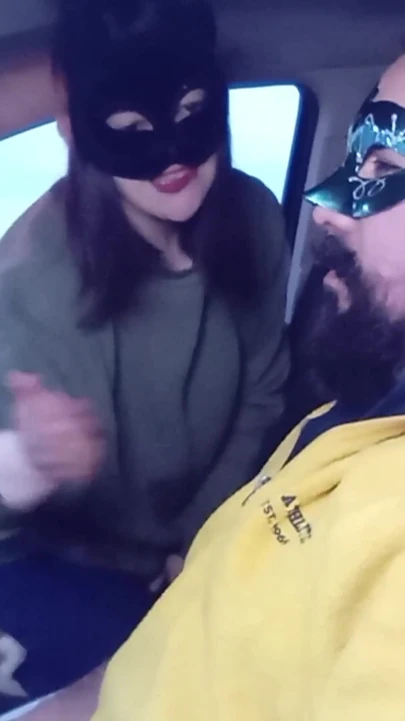 Arabada yüze tokat atma