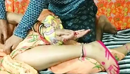 Hint adım kardeş sikikleri onun adım kardeş sert