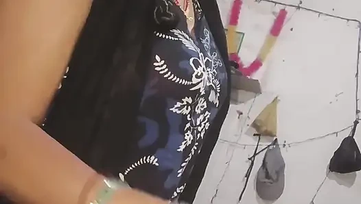 Hintli kız arkadaşla mastürbasyon