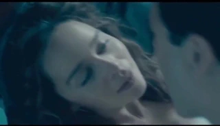 Emilia clarke ve cinsel ifadesi