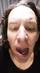 Korkak seviyor için yemek boşalmak