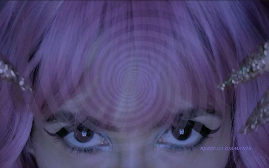 İtalyan büyüleyici tanrıça zihnini boşaltıyor: tamamen rahat ve gücümde asmr