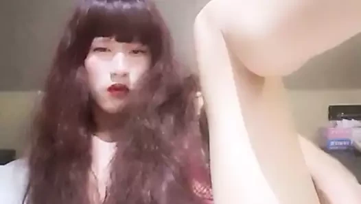 Sinbi kadın kılıklı kadın anal sikişiyor