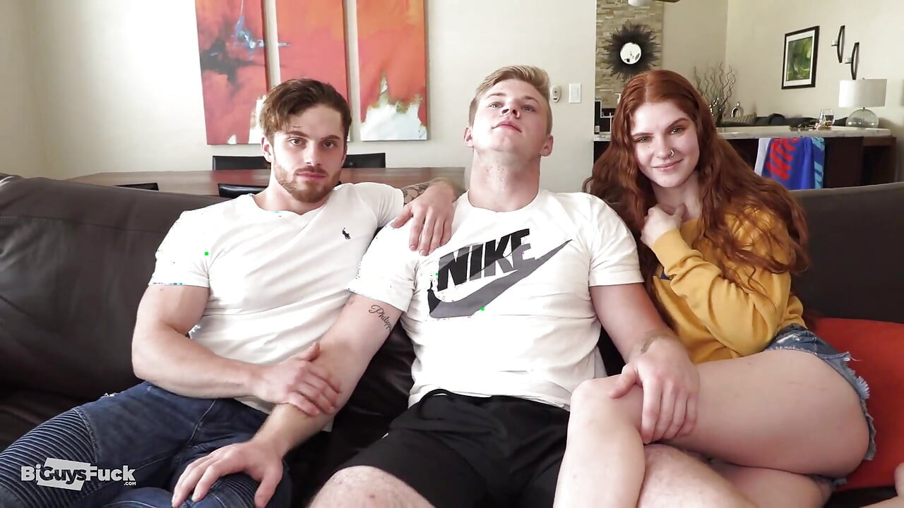 Dustin Hazel Troy Daniel'ın en sevdiği boksörlerini yırtıyor