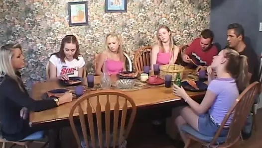 Anneme üvey babamı becerdiğimi söyleme - cilt. 38