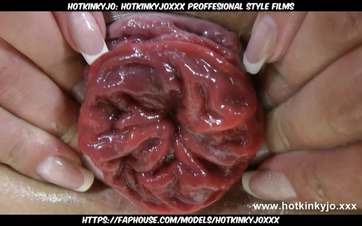 Hotkinkyjo'dan mutfakta kendine yumruk sokma ve aşırı sarkma