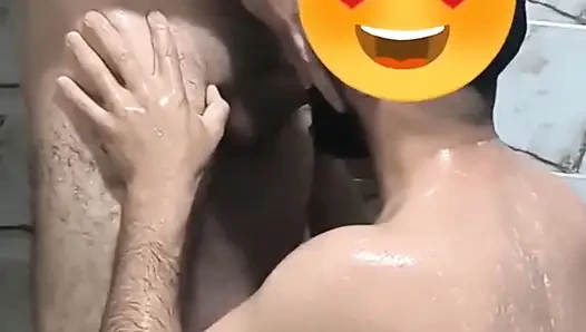 Mısırlı eşcinsel seks pornosu patronumla sikişiyor