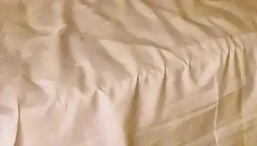 Beni istediği gibi indirmesine izin verdim.