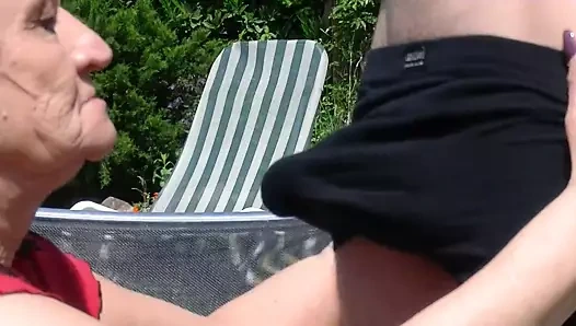 nine seviyor onun genç ve sert çük