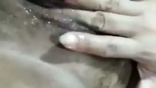 Ben şehir dışındayken üvey annem video gönderdi