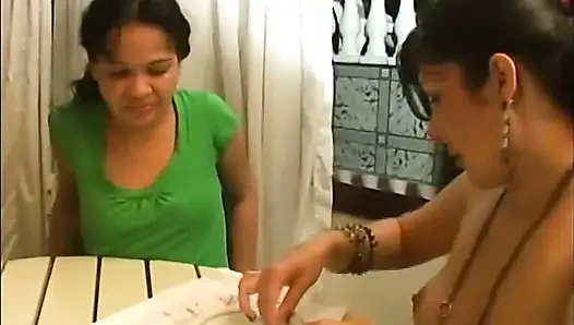 Allissa ile tükürme kahvaltısı