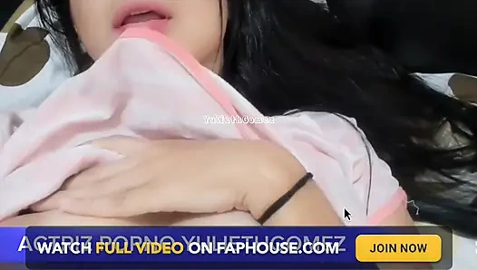 Yuliethgomez porno aktrisi eski öğretmenine bir video gönderiyor