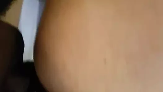 Lanet kuzeninin seksi kıçı ve inliyor