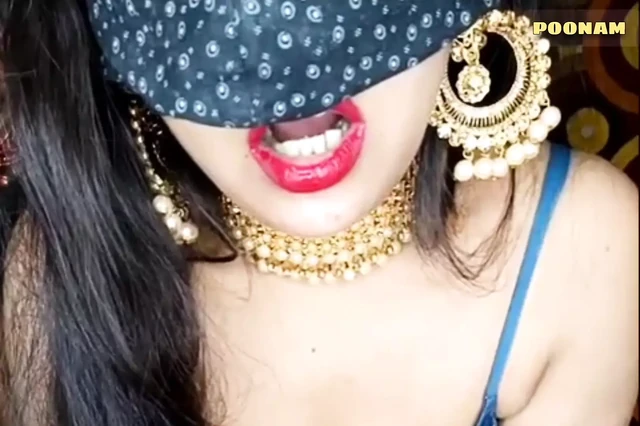 Мастурбация индийской крошки в день медового месяца