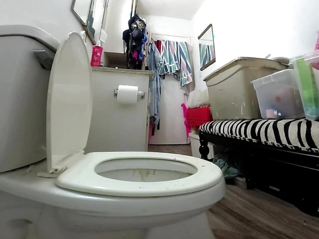 Lizzy yum vr nisan 2025 banyo yapıyor