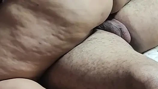 Evli kadın arkadaşıyla eş değiştiriyor gerçek Arap evli kadın arkadaşlarıyla paylaşıyor